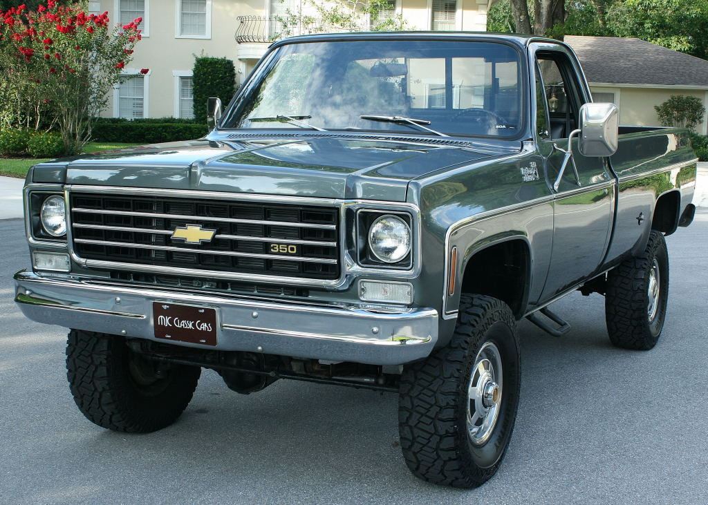 Immaculate 1975 Chevrolet C\/K Pickup 2500 Pickup 4X4 lifted for sale