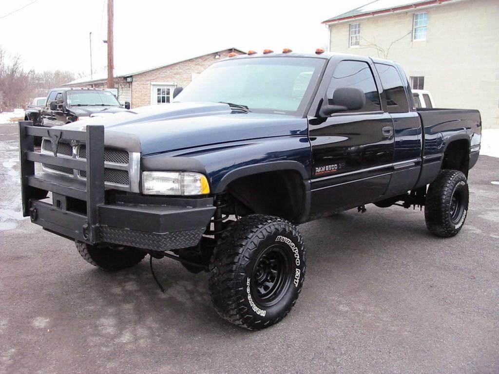 2002 Dodge Ram 2500 Larimie SLT 4WD Quad Shortie