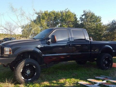 2005 Ford F 250 crew cab Harley Davidson Edition for sale