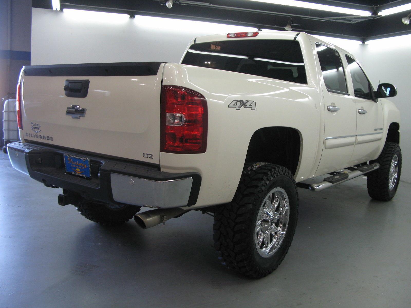 2013 Chevrolet Silverado 1500 4WD LTZ Crew Cab 4 Door 6.2L Lifted For Sale