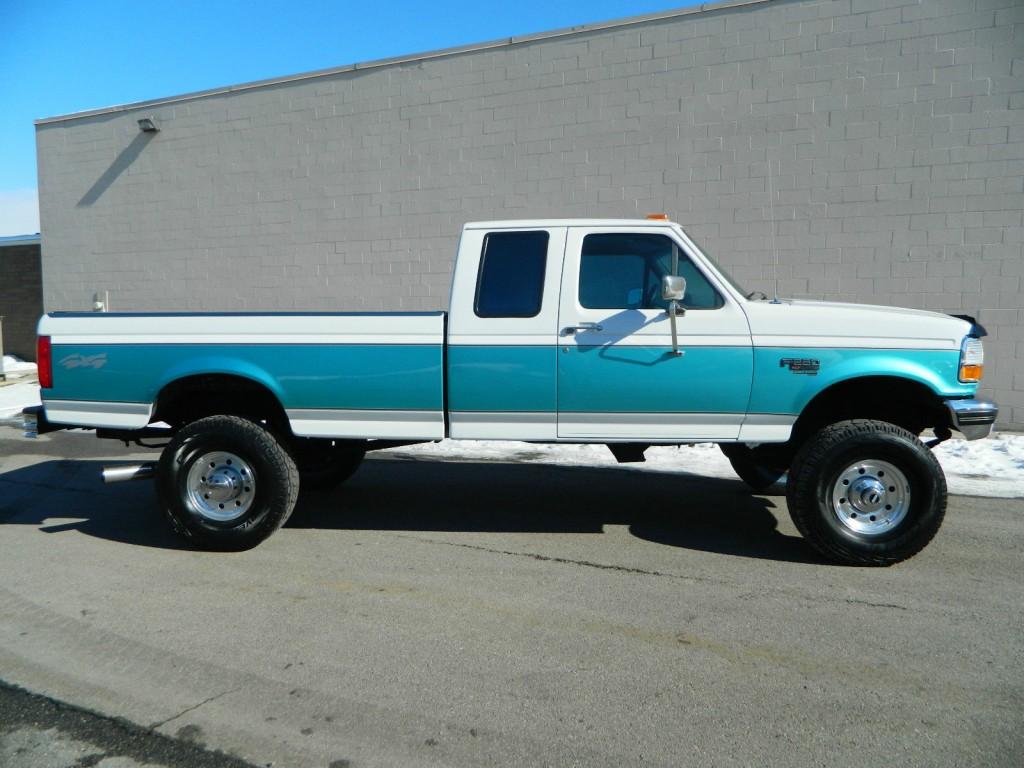 Lifted 1995 Ford F250 Supercab Longbed XLT 4X4 5 Speed Manual 7.3 Powerstroke DIESEL