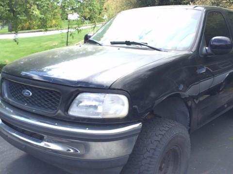 1998 Ford F 150 Lifted V 8 for sale