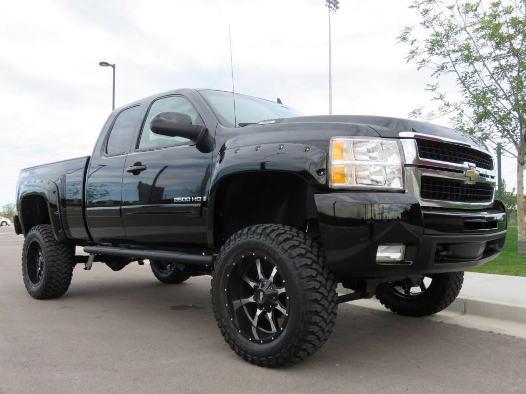 2008 Chevrolet Silverado 2500hd Extended Cab LT, 6.0l, 4×4, 6in Lift