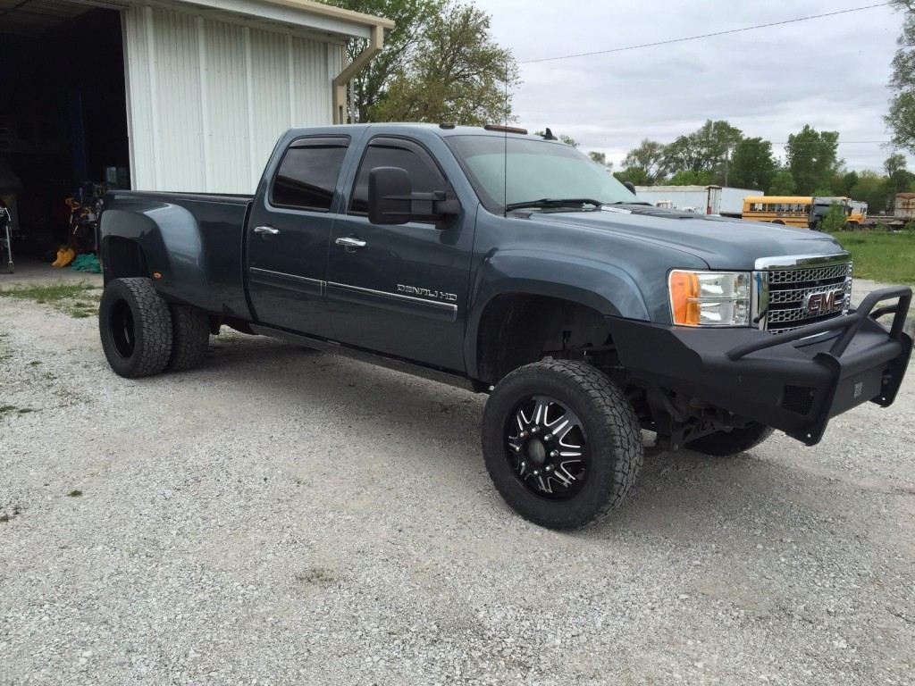 2011 GMC Sierra 3500 Denali HD Lifted Dually