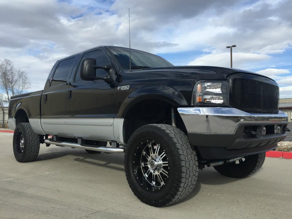 Lifted 2002 FORD F250 CREW CAB Shortbed 4X4 7.3 Powerstroke Turbo Diesel