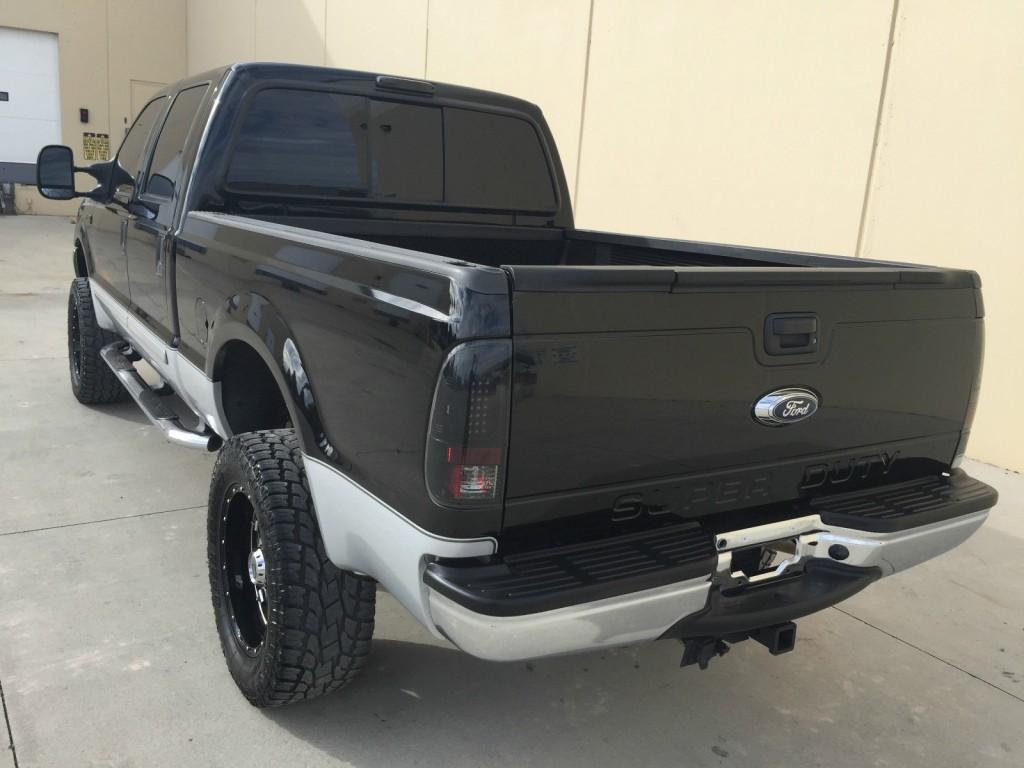 Lifted 2002 FORD F250 CREW CAB Shortbed 4X4 7.3 Powerstroke Turbo Diesel
