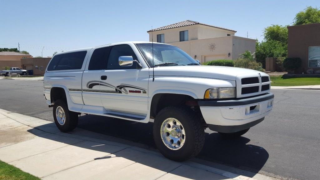 1997 Dodge Ram 1500 Sport Club Cab 4×4 Lift