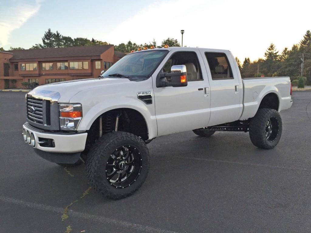 2010 Ford F 250 Lariat Lifted Super cab Truck