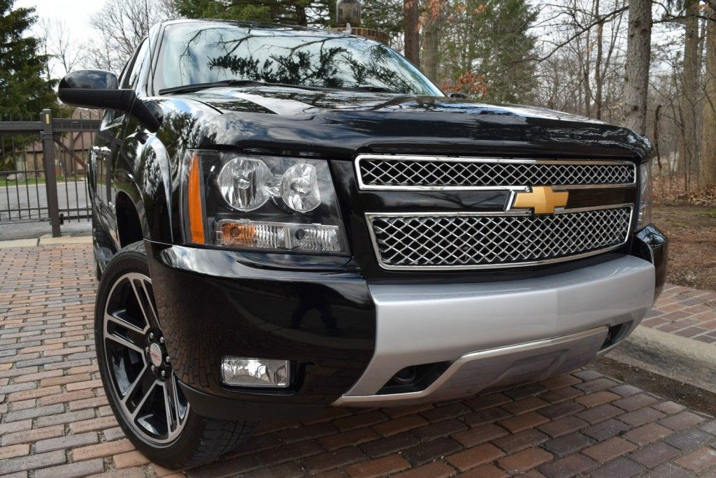 2012 Chevrolet Avalanche Z71 Off Road LT Edition Lift