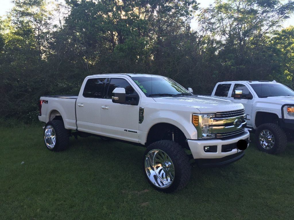 Badass 2017 Ford F 250 Lariat lifted for sale