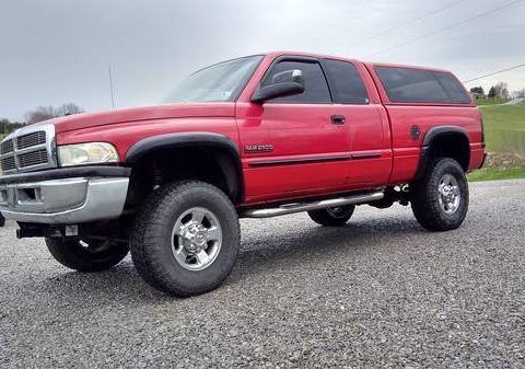 Modified &amp; equipped 2001 Dodge Ram 2500 SLT lifted for sale