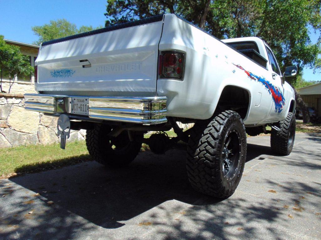 Completely restored 1985 Chevrolet C/K Pickup 1500 lifted