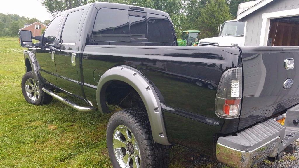 Strong runner 2008 Ford F 250 xl lifted truck