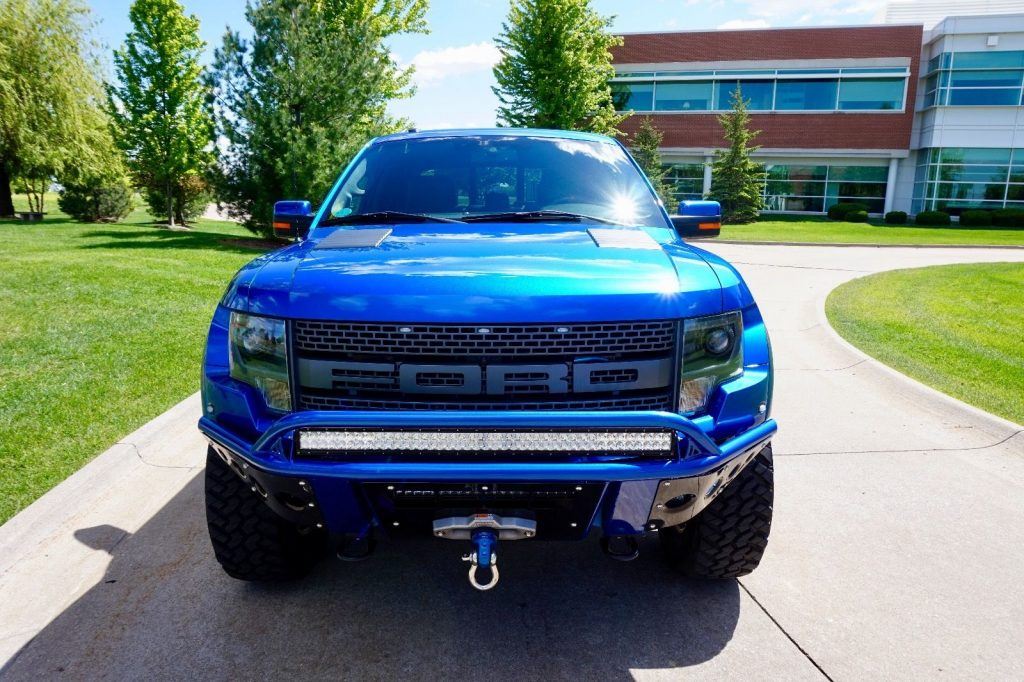 Decnt miles 2013 Ford F 150 SVT Raptor lifted