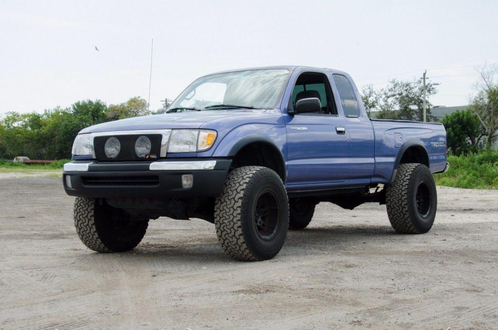 Offroad package 1999 Toyota Tacoma TRD 4X4 lifted