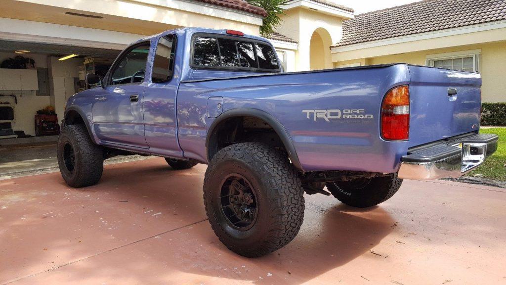 Offroad package 1999 Toyota Tacoma TRD 4X4 lifted