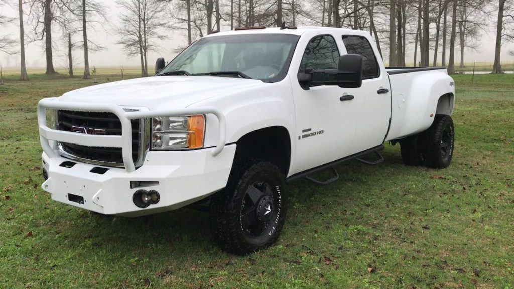 Special MODS 2008 GMC Sierra 3500 lifted truck