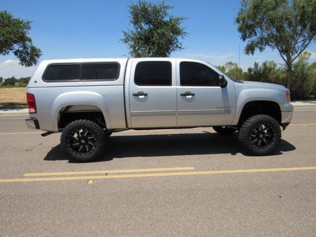 Heavy duty 2013 GMC Sierra 1500 SLE 2WD lifted