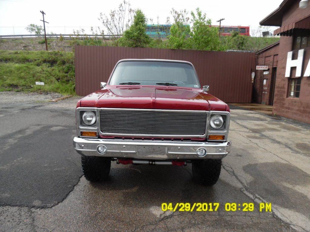New engine 1974 Chevrolet C10 C / K lifted
