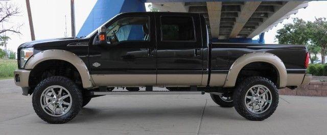 beautiful paint 2011 Ford F 250 King Ranch lifted