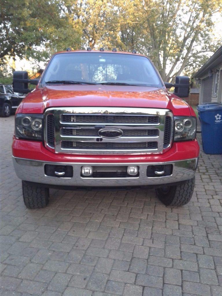 Newer frame 2002 Ford F 350 lariat lifted