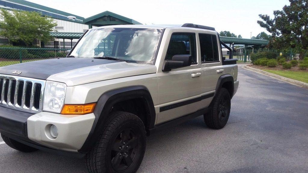 one of a kind 2008 Jeep Commander lifted
