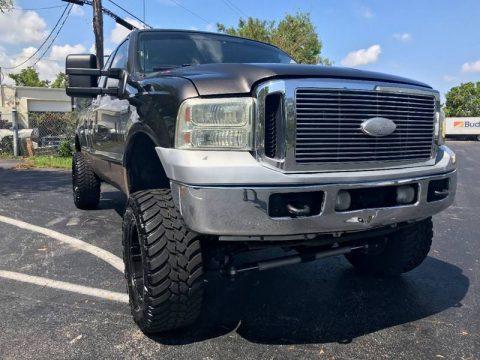 awesome 2006 Ford F 250 XLT Supercab lifted for sale