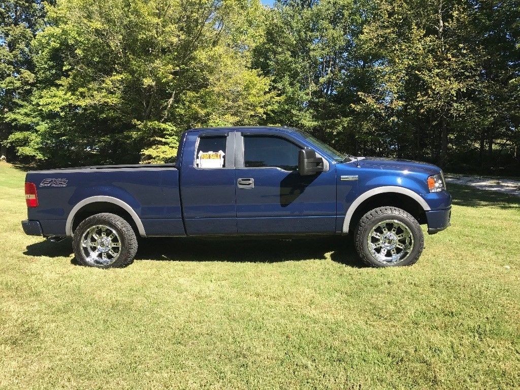 clean and sharp 2007 Ford F 150 FX4 lifted