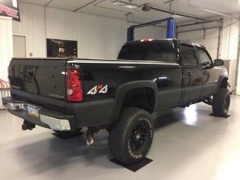 great shape 2004 Chevrolet Silverado 2500 LT lifted for sale