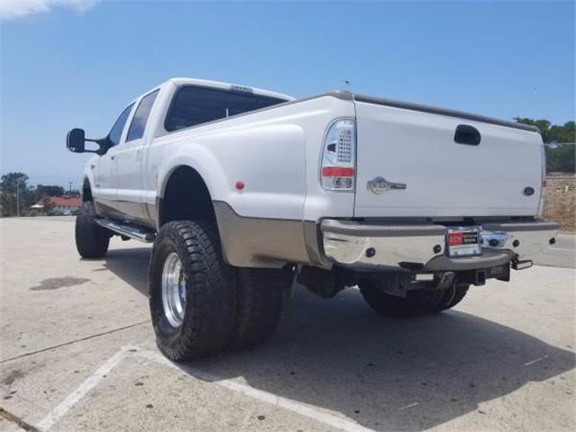 loaded 2005 Ford F 350 King Ranch lifted