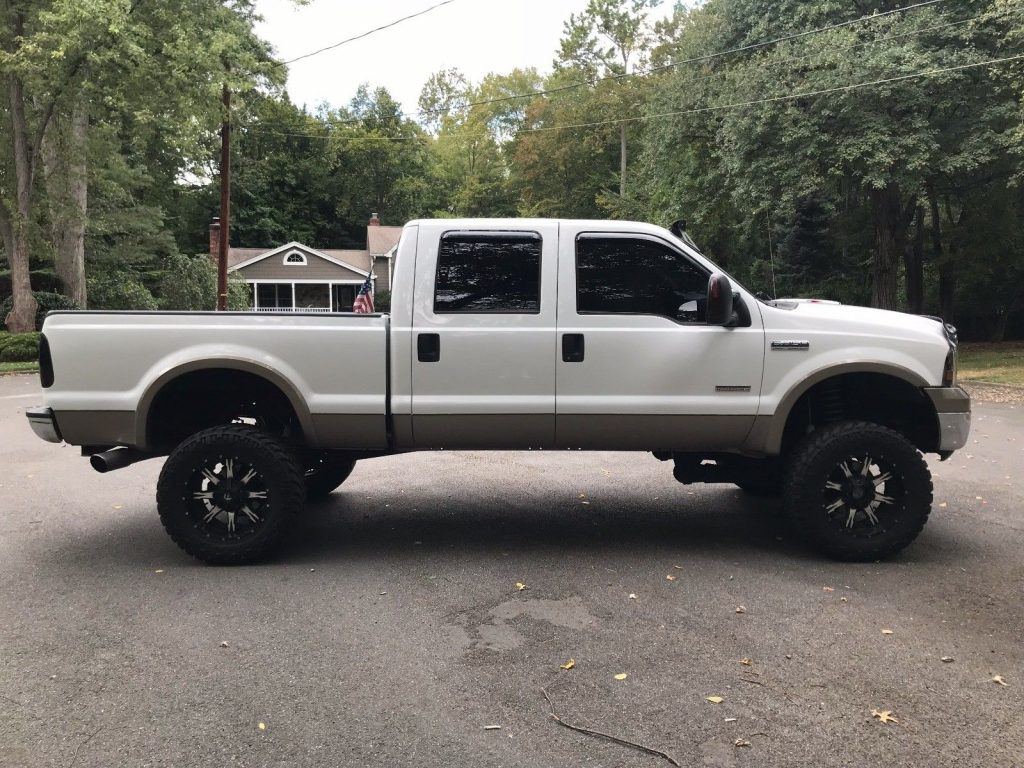 upgraded 2005 Ford F 250 Lariat lifted