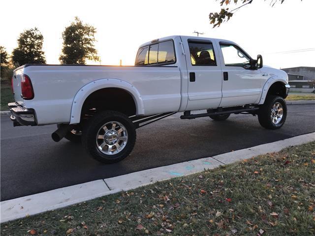 loaded 2002 Ford F 350 XLT lifted