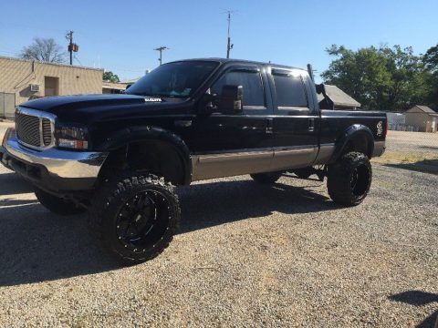 rebuilt rear end 2002 Ford F 250 Lariat lifted for sale