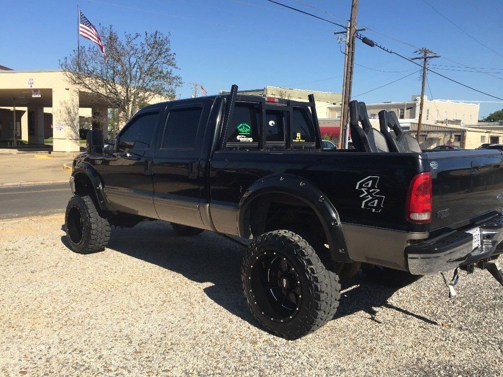 rebuilt rear end 2002 Ford F 250 Lariat lifted