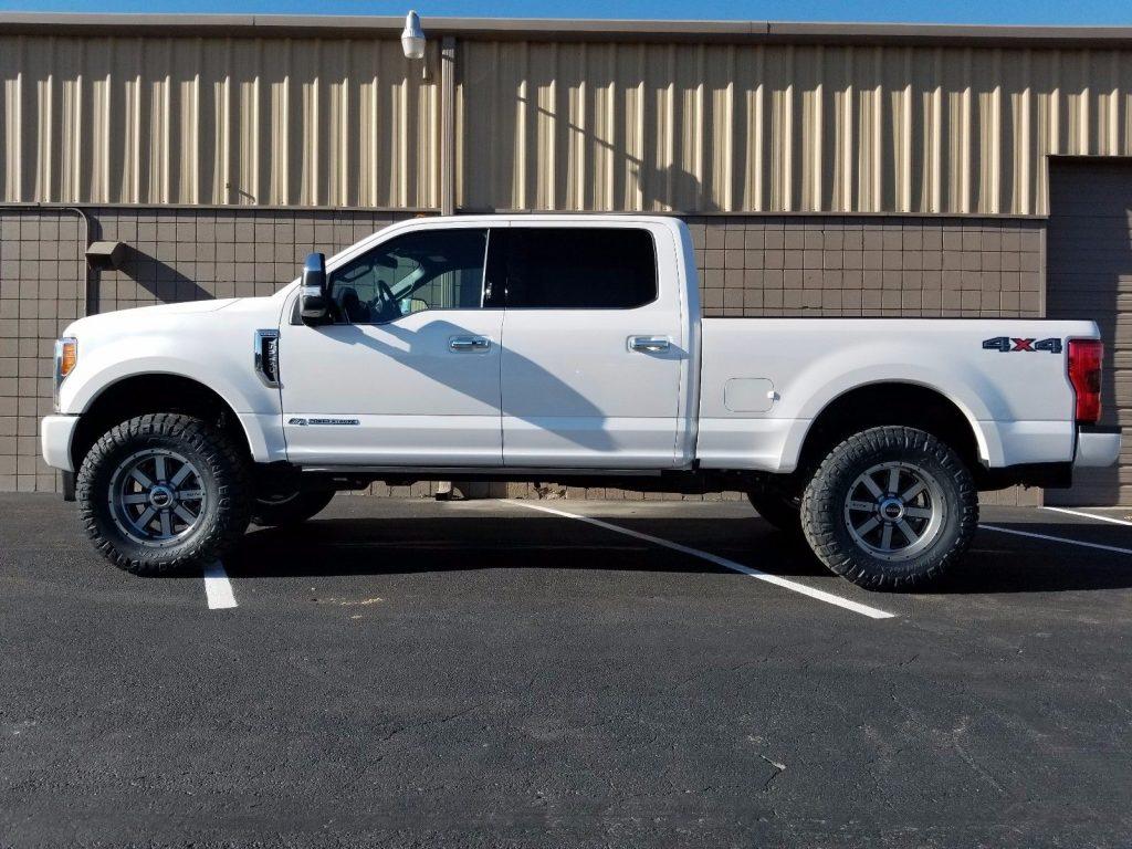 loaded 2017 Ford F 250 Plaltinum lifted