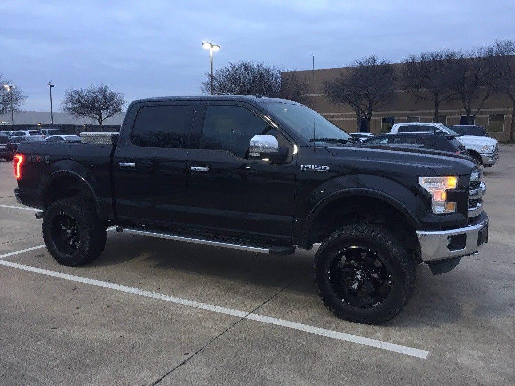 nice and clean 2015 Ford F 150 Lariat lifted