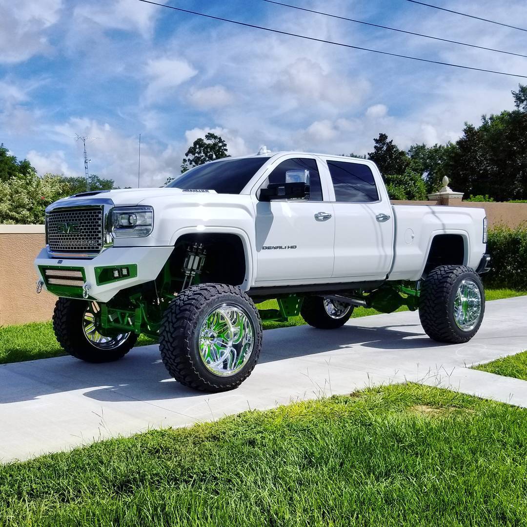 lifted 4x4 trucks for sale