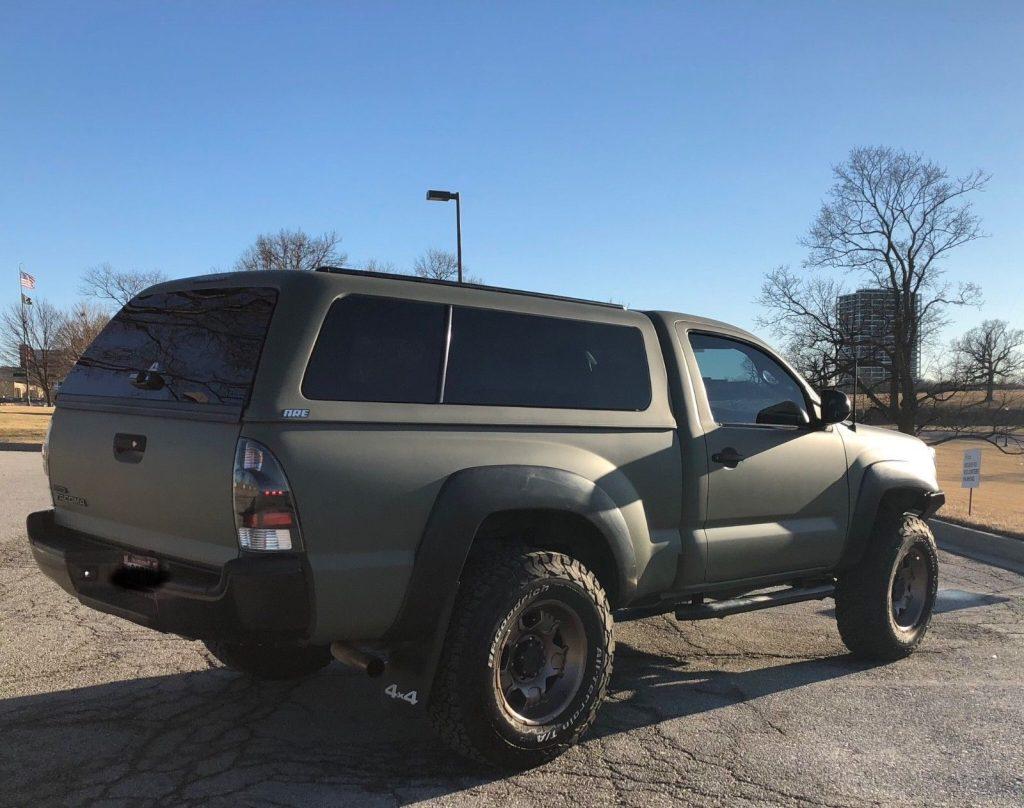 camper shell 2012 Toyota Tacoma lifted