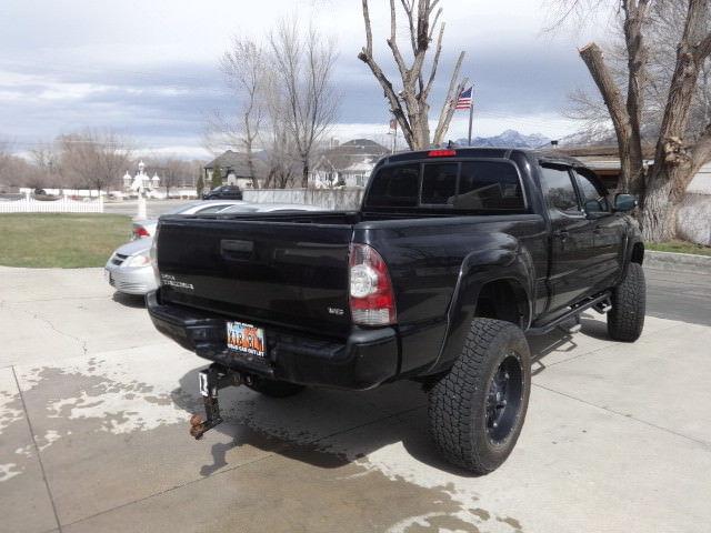well maintained 2012 Toyota Tacoma TRD Offroad lifted