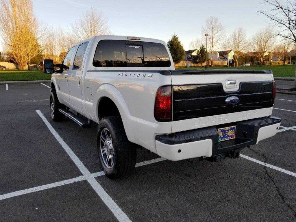 well optioned 2013 Ford F 250 Platinun lifted