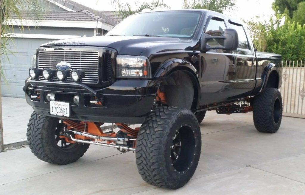 low miles 2003 Ford F 250 Harley DAVIDSON lifted