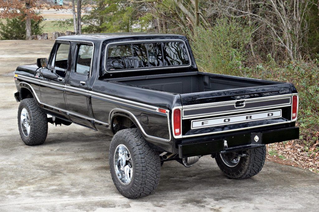 new parts 1978 Ford F 250 crew cab 4×4 lifted