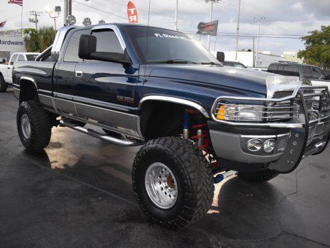 well equipped 2000 Dodge Ram 2500 SLT Laramie lifted for sale
