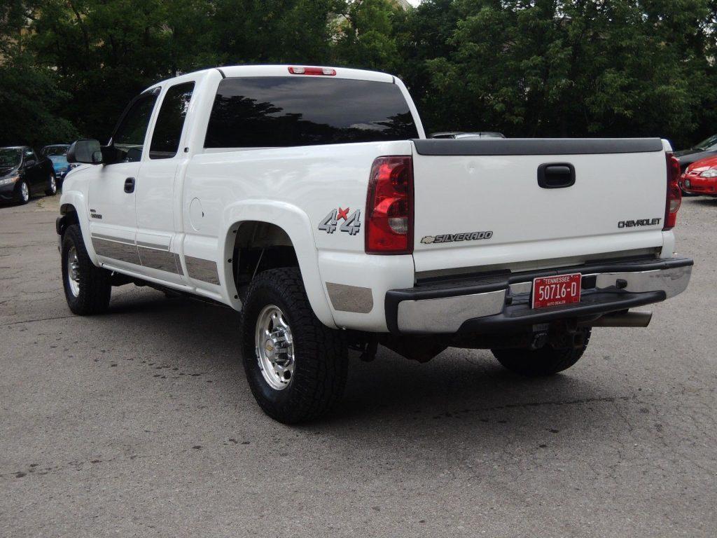 well maintained 2003 Chevrolet Silverado 2500 LS lifted
