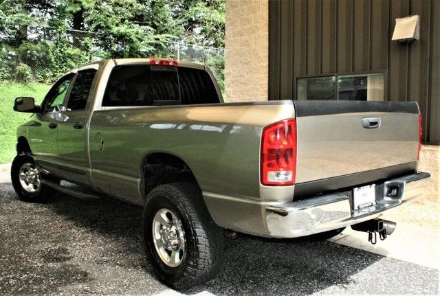 very clean 2006 Dodge Ram 2500 lifted