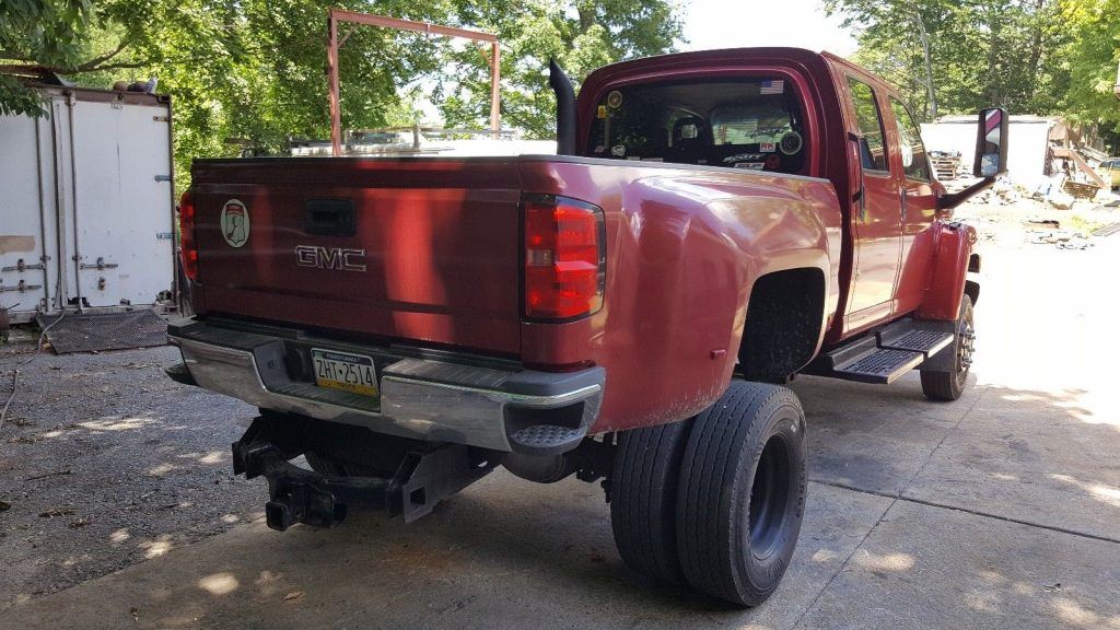 nicely upgraded 2007 GMC Top Kick lifted