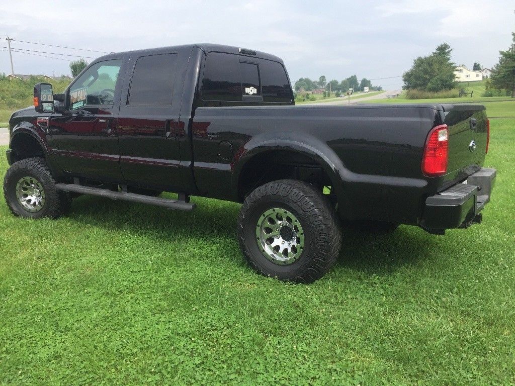 very nice 2008 Ford F 250 monster lifted truck