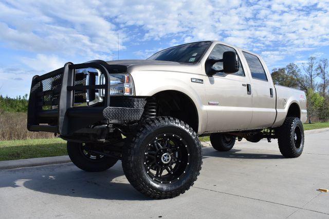 very nice 2006 Ford F 250 XLT lifted
