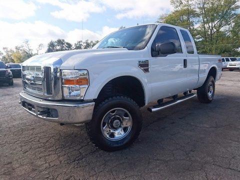 well equipped 2008 Ford F 250 XLT Supercab lifted for sale