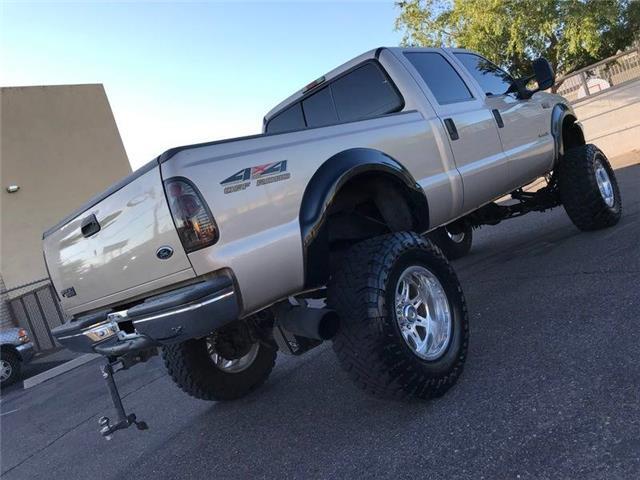 absolutely rust free 1999 Ford F 250 XLT lifted pickup